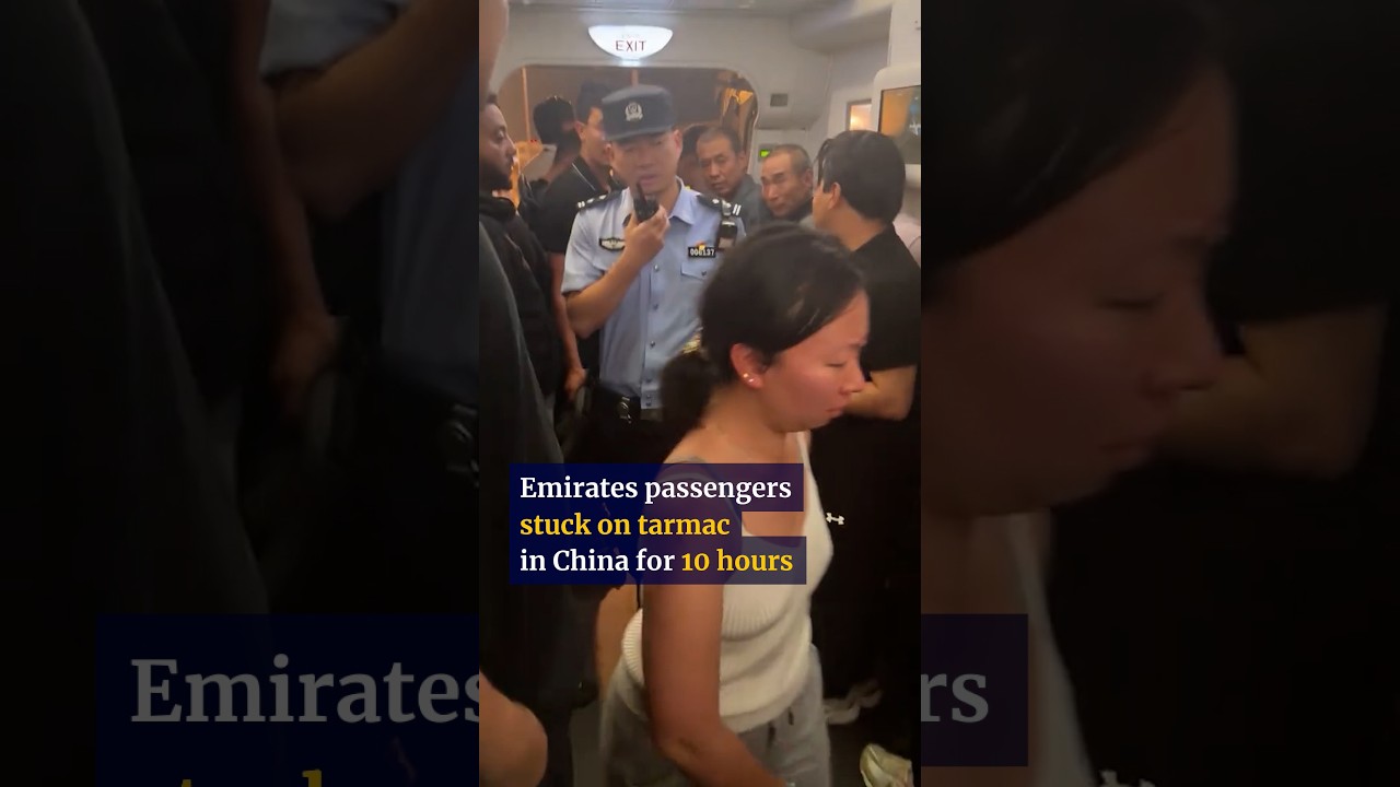 Emirates passengers stuck on tarmac in China for 10 hours