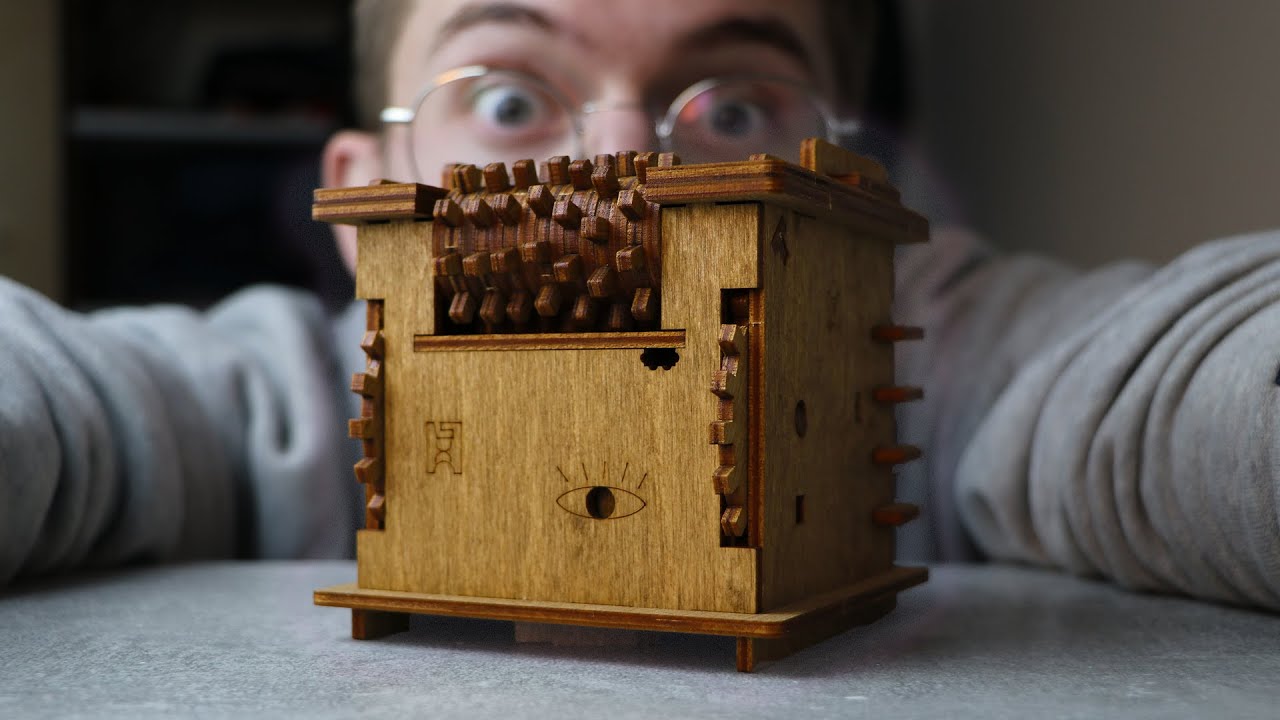 Solving the CLUEBOX! Escape Room in a Box