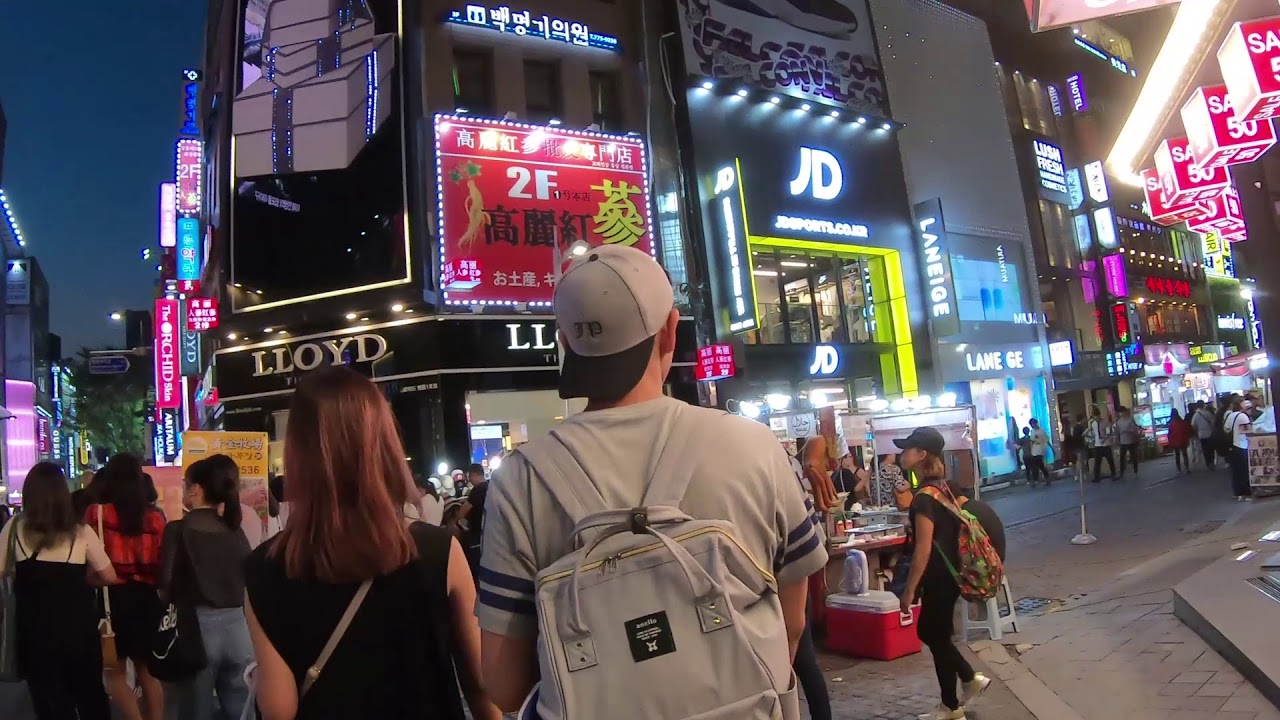 SEOUL MyeongDong - Korea Special Zone (Biggest Korean Shopping Town)