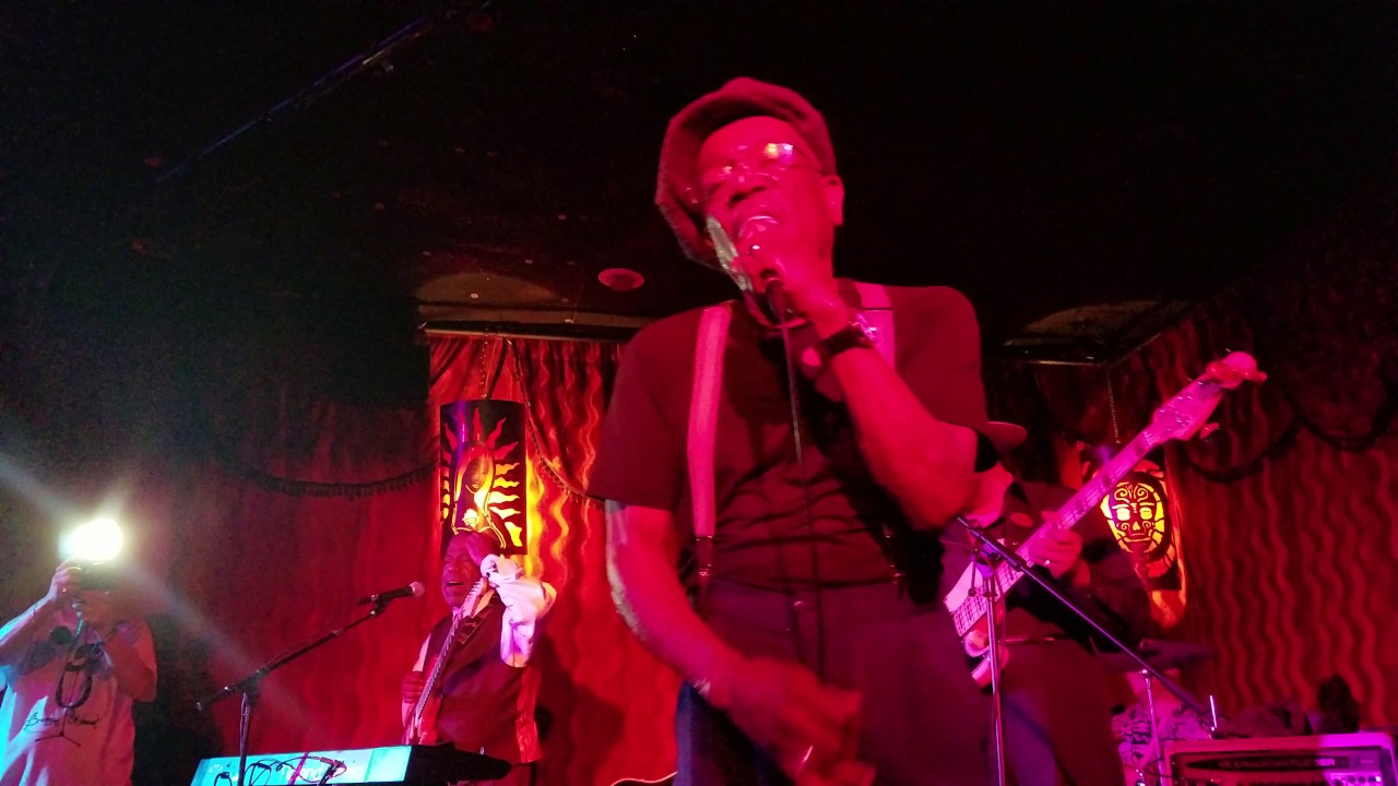 Gimme Little Sign - Brenton Wood