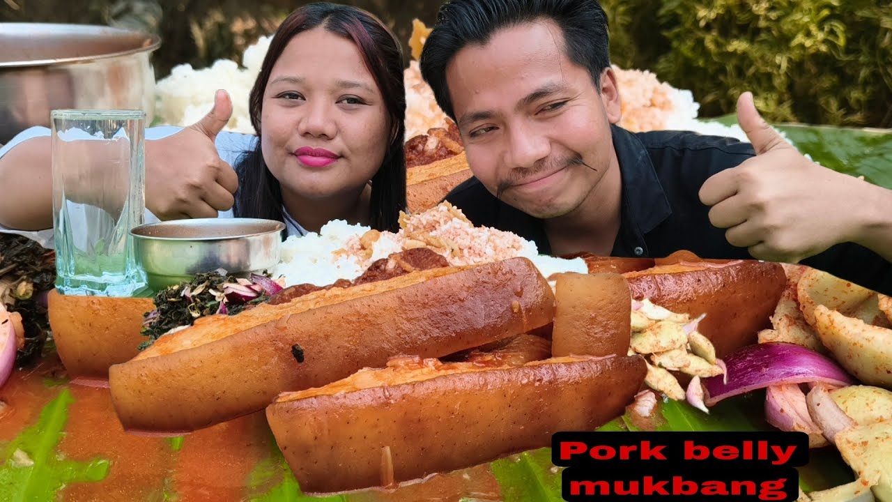 Eating delicious pork belly curry with yongchak & nepali chutney@nagavillagefood 