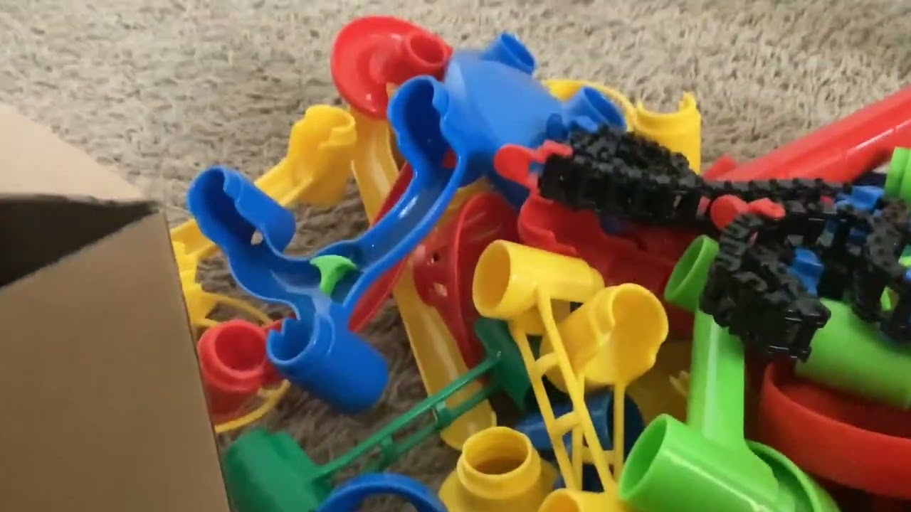 Unboxing mindware elevator marble run