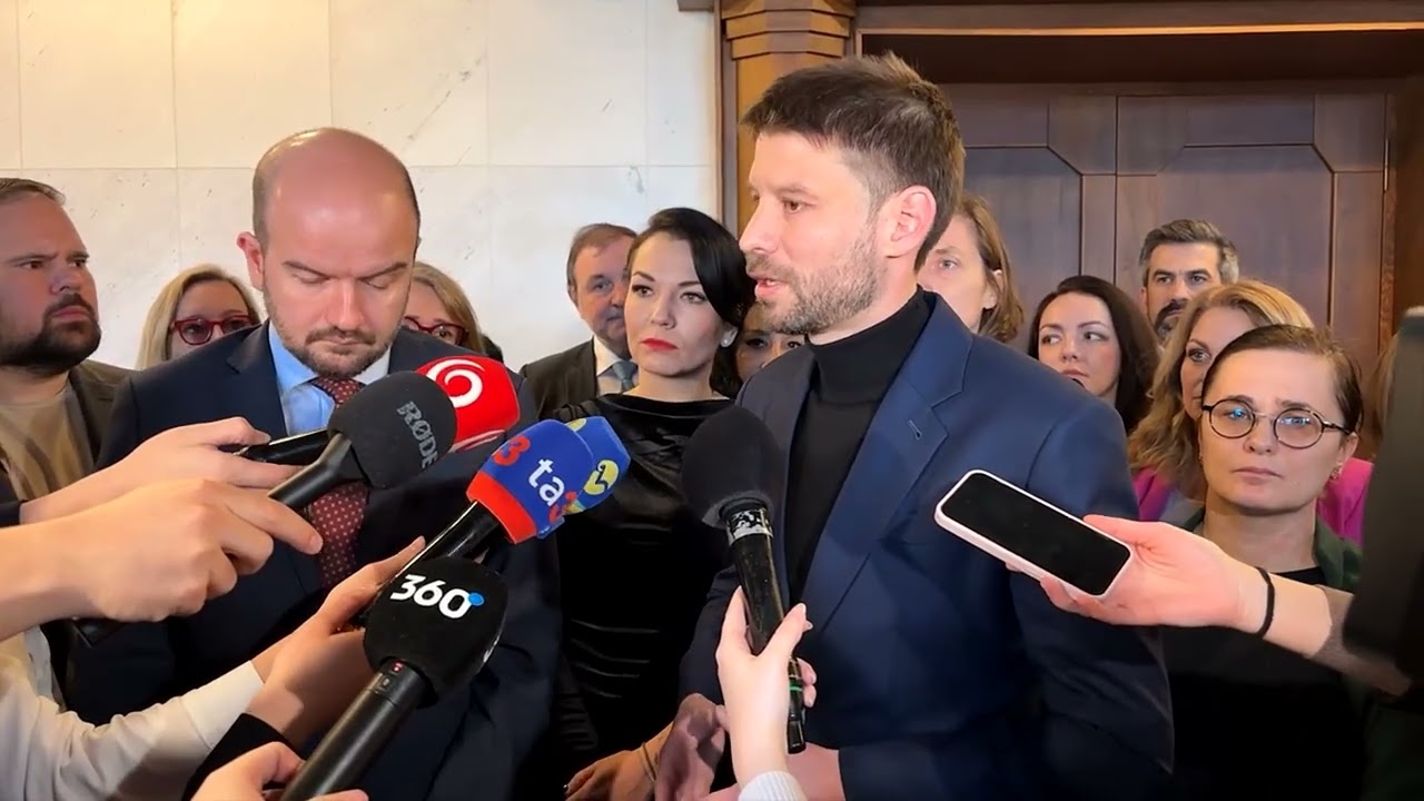 Vl&aacute;dna koal&iacute;cia dokonala dielo skazy | Tlačov&yacute; br&iacute;fing PS, 12. december 2025