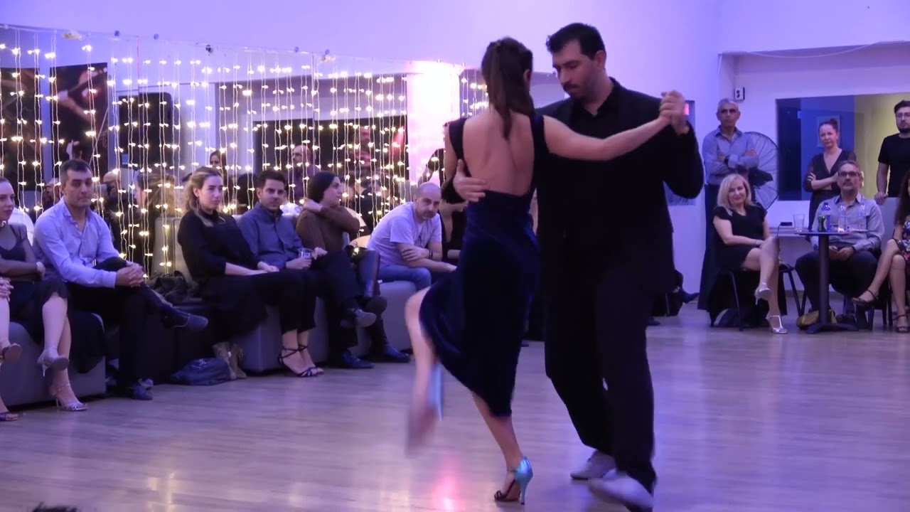 Magda Voukelatou & Christos Glossis-Por La Vuelta, Tango Adentro Weekend.