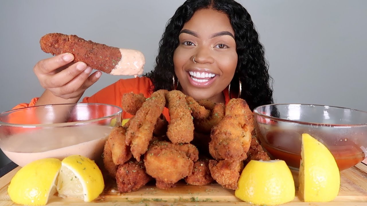 DEEP FRIED PRAWNS, KING CRAB LEG, MUKBANG/ SEAFOOD BOIL W/ QuttieQue Sauce