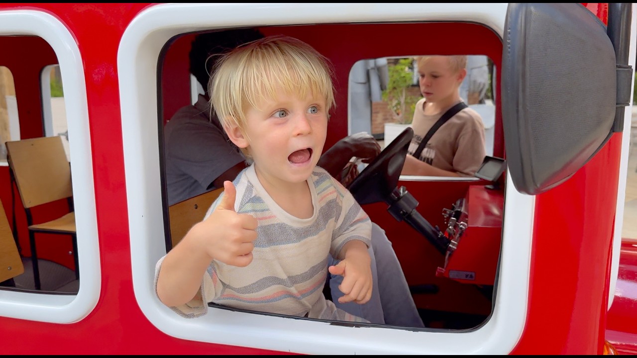 Mini dubbeldekker bus ritje door Nairobi Kenya Mall | Bellinga Short #1720