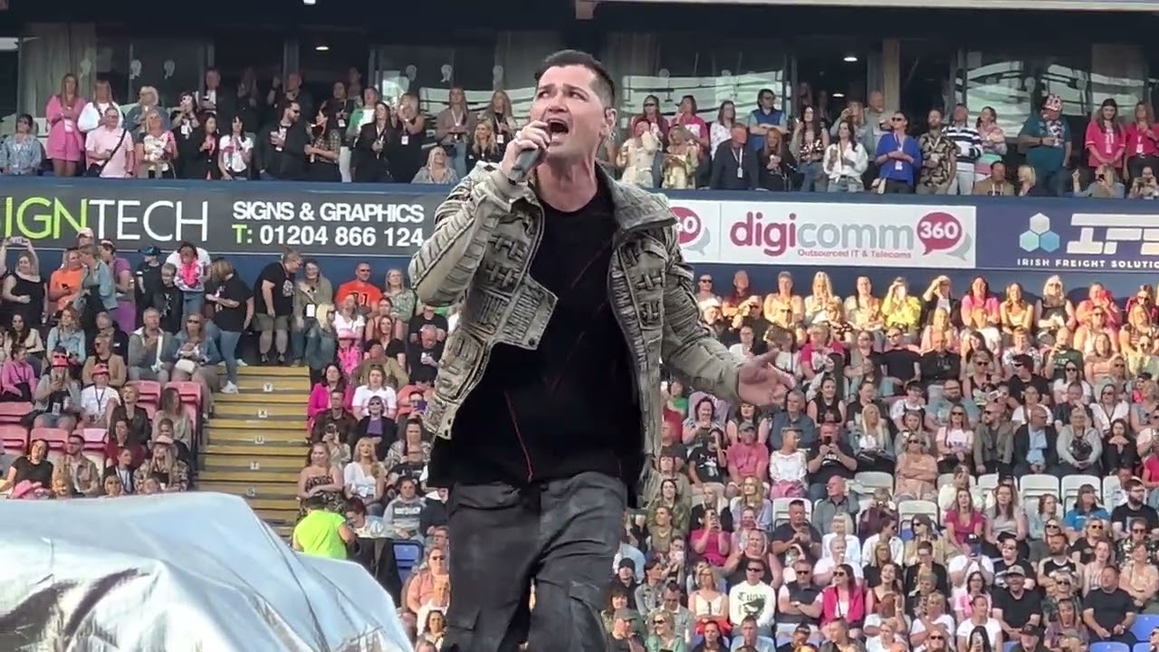 The Script - The Man That Can’t Be Moved (Live At University of Bolton Stadium)