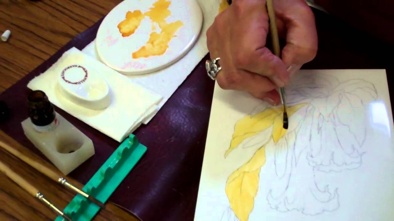 Porcelain Painting with Lustre by Jackie Halhead, UK