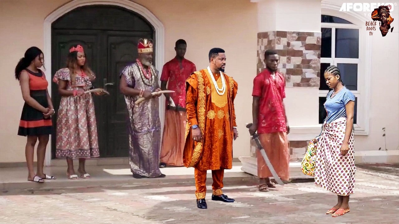 She Came To D Palace To Beg 4 Food When D Prince Saw Her And Fell In Love With Her - Nigerian Movies