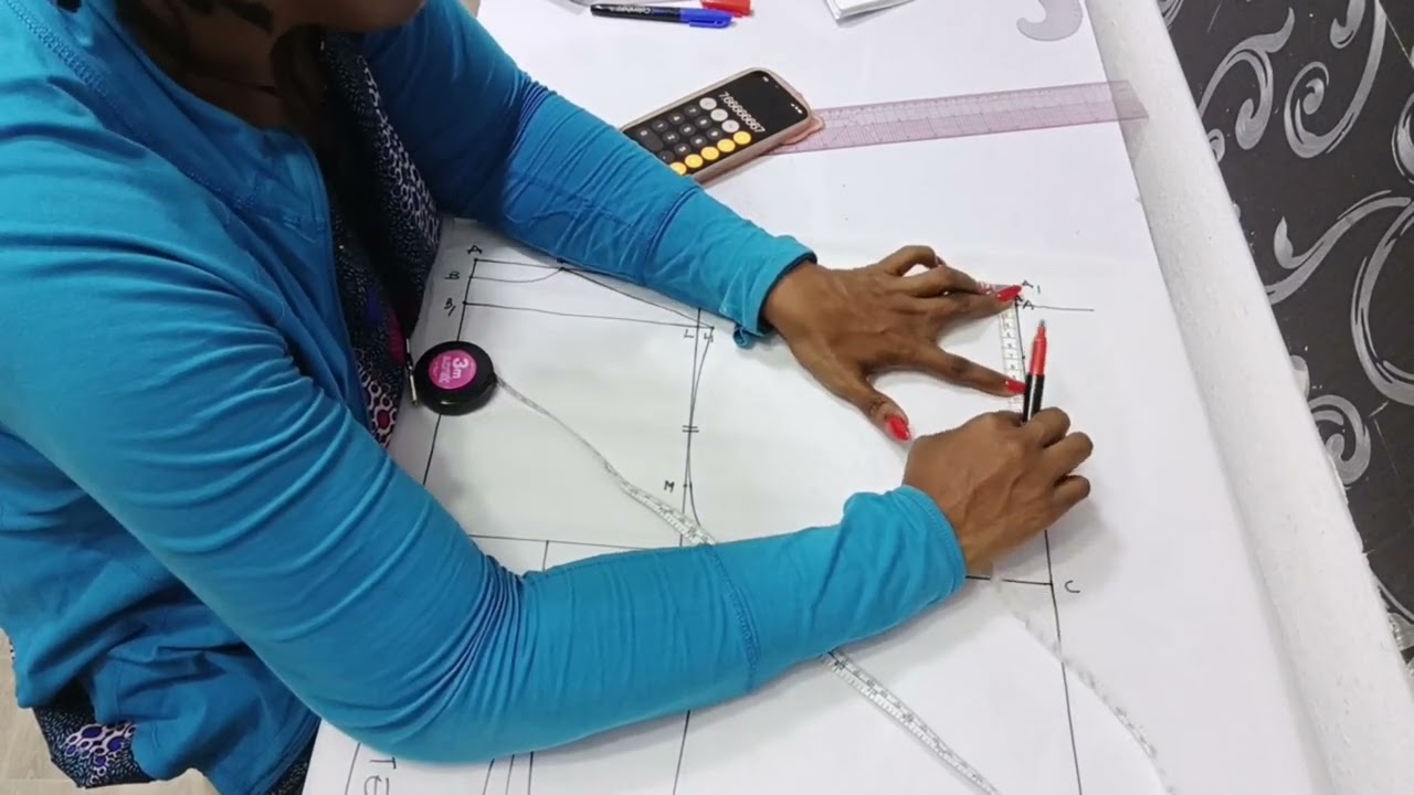How to Draft a Basic Bodice Pattern pt 2 / Il modellismo burgo Italian pattern