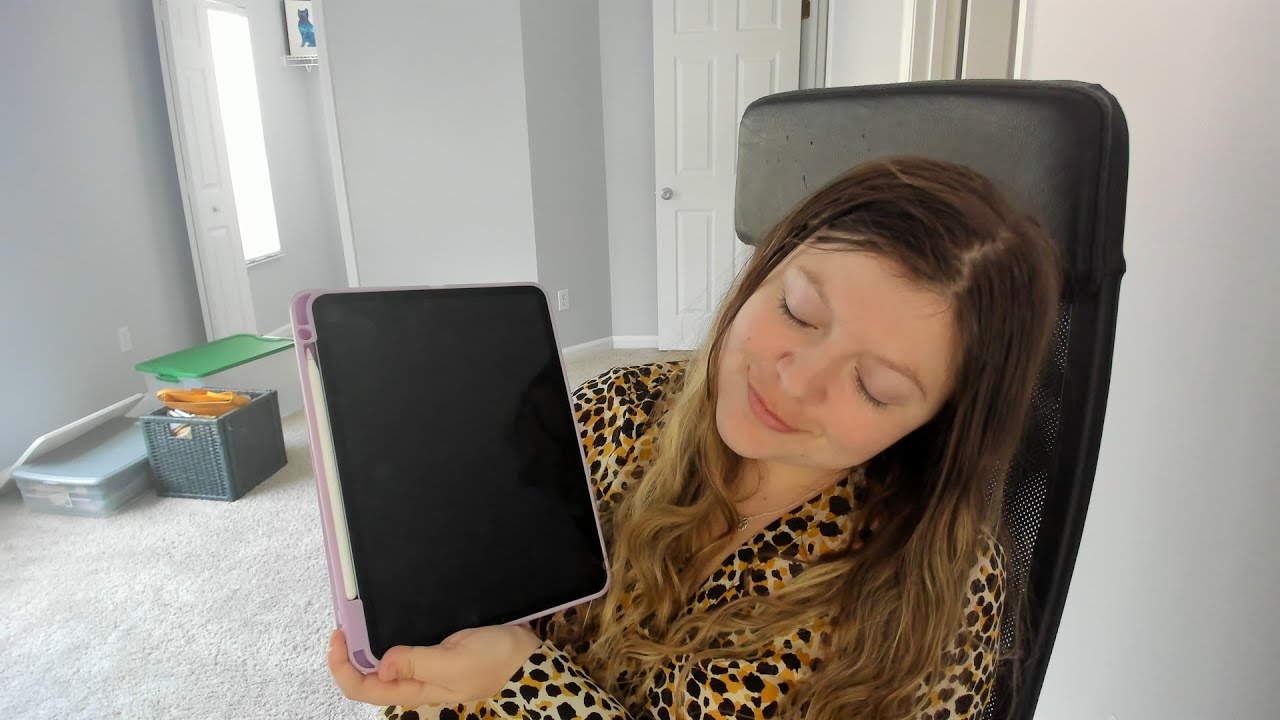 ASMR - WHATS ON MY IPAD? 2023 (whispers, tapping)