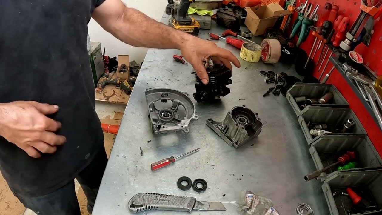 Motorlu Tırpan Sekman Krank Bilye Değişimi / Oleo-mac 755 Motorlun Tırpan Yağ Kaçırıyor Çalışmıyor