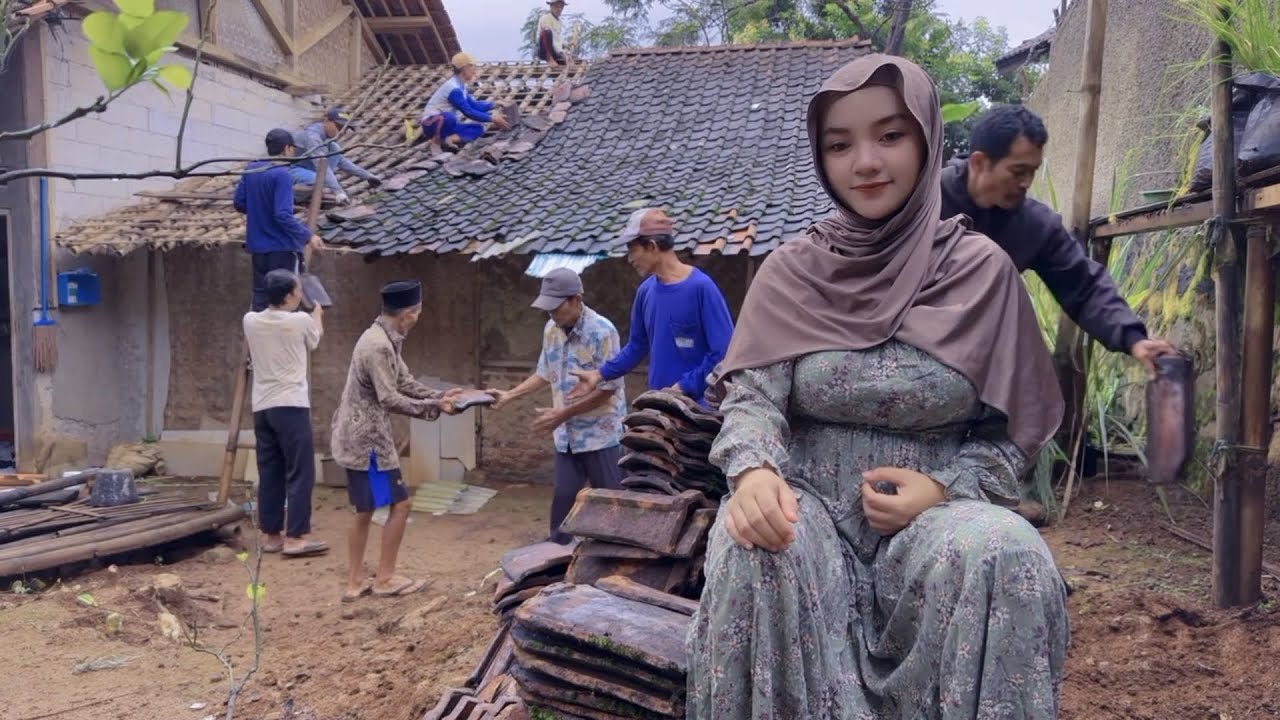 BEDAH RUMAH NENG MIA MULAI DI BONGKAR DENGAN DANA BANTUAN DARI BOS BESAR ASAL SINGAPURA