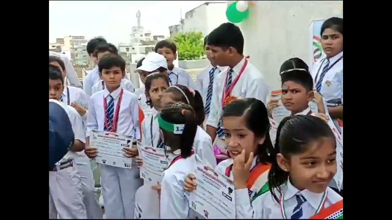 शांतिनिकेतन स्कूल रेवा रोड मुजफ्फरपुर मना रहा है स्वतंत्रता