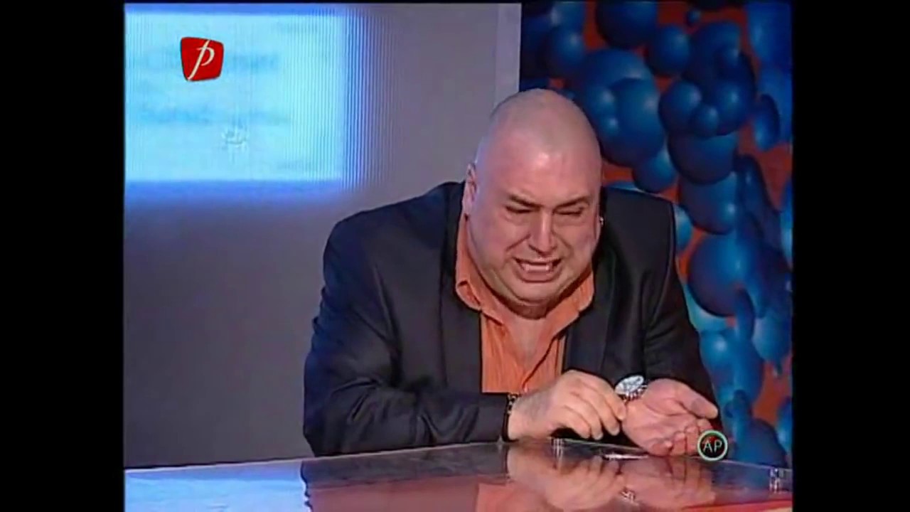 Trăsniții sezonul 16 episodul 38 Baba moartă