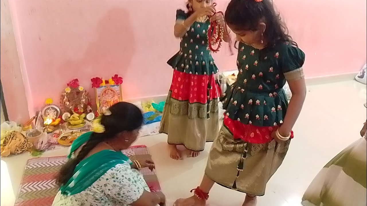 మా పిల్లలు కూచిపూడి నృత్యాలు నేర్చుకున్నారు ఈరోజు  గజ్జెల పూజ చేశారు