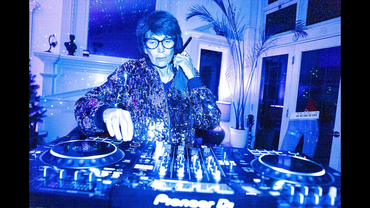 Serotonin Set - DJ Dallas - 70 Years Old
