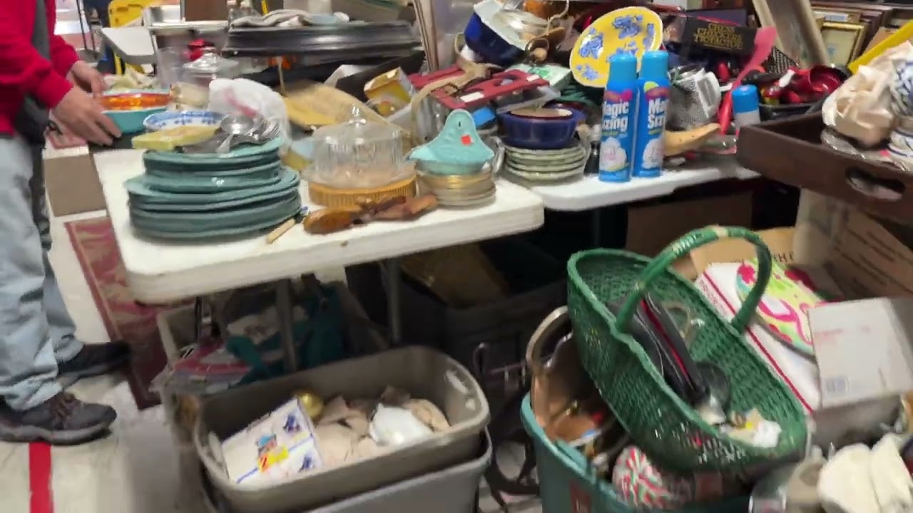 **HUGE WAREHOUSE & RETAIL STORE CLOSING SALE**