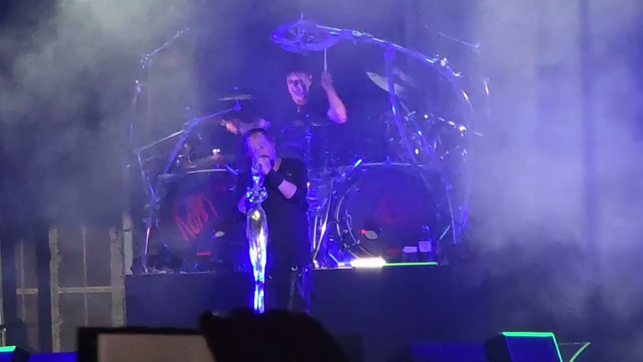 Korn - “Falling Away From Me” Live at Welcome to Rockville 2025