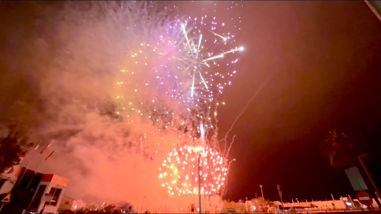 Castell de Hermanos Caballer Pirotécnicos a Cullera el 6 d’Abril de 2024