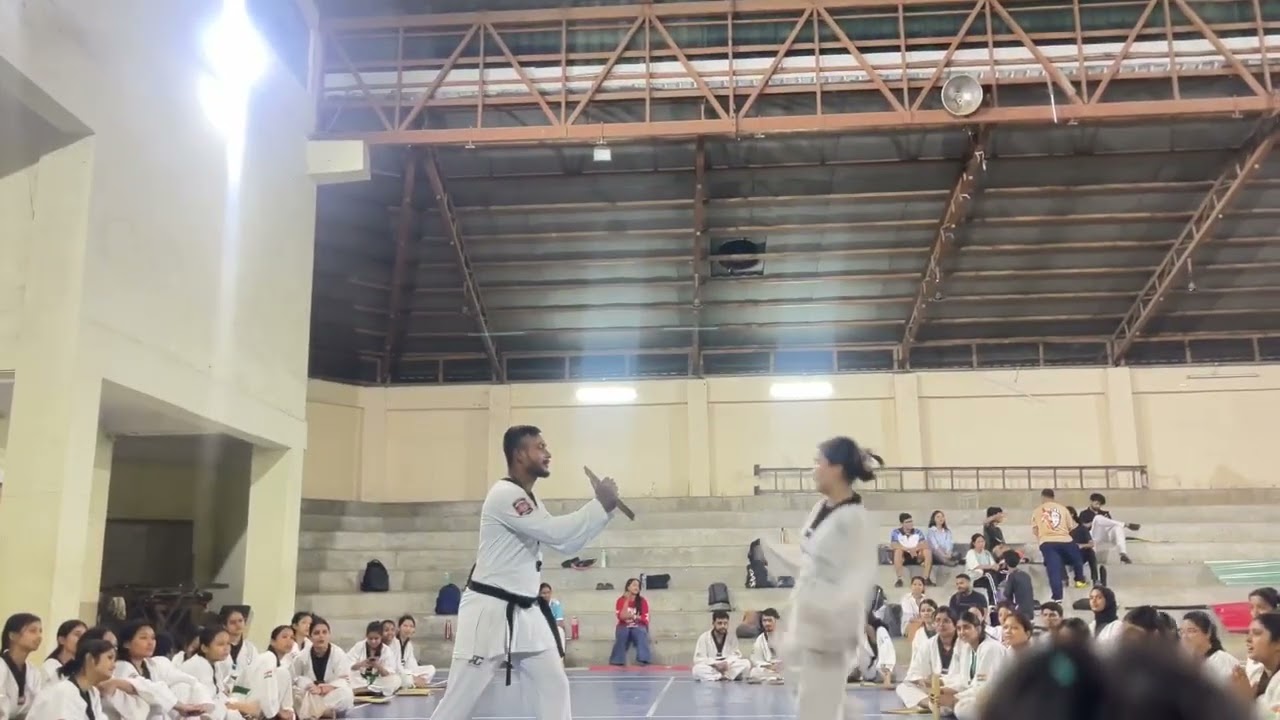 Taekwondo white belt wood breaking #arunachalpradesh #viral #taekwondo #martialarts #women #shorts 