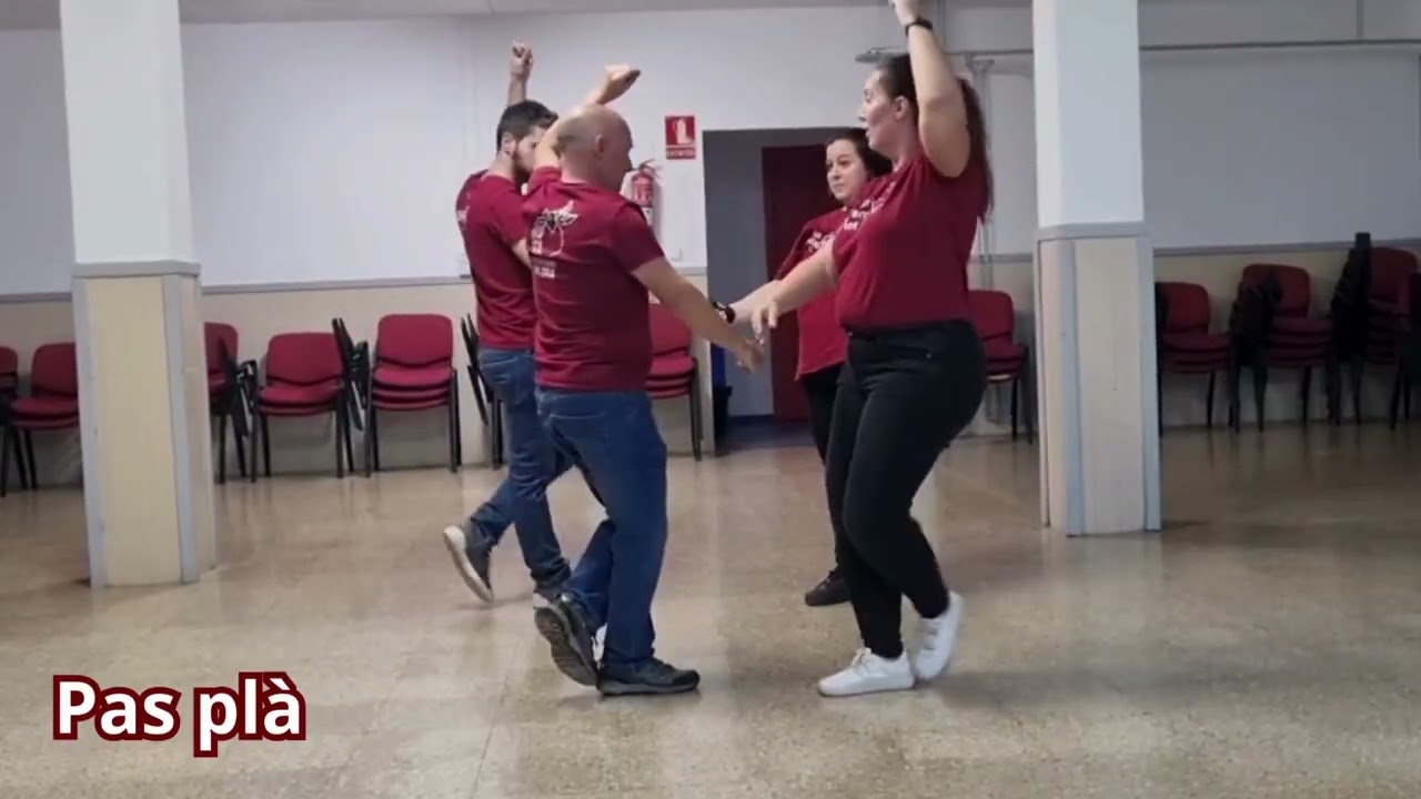 Passades Pas Plà. [Grup de Danses d'Alzira]