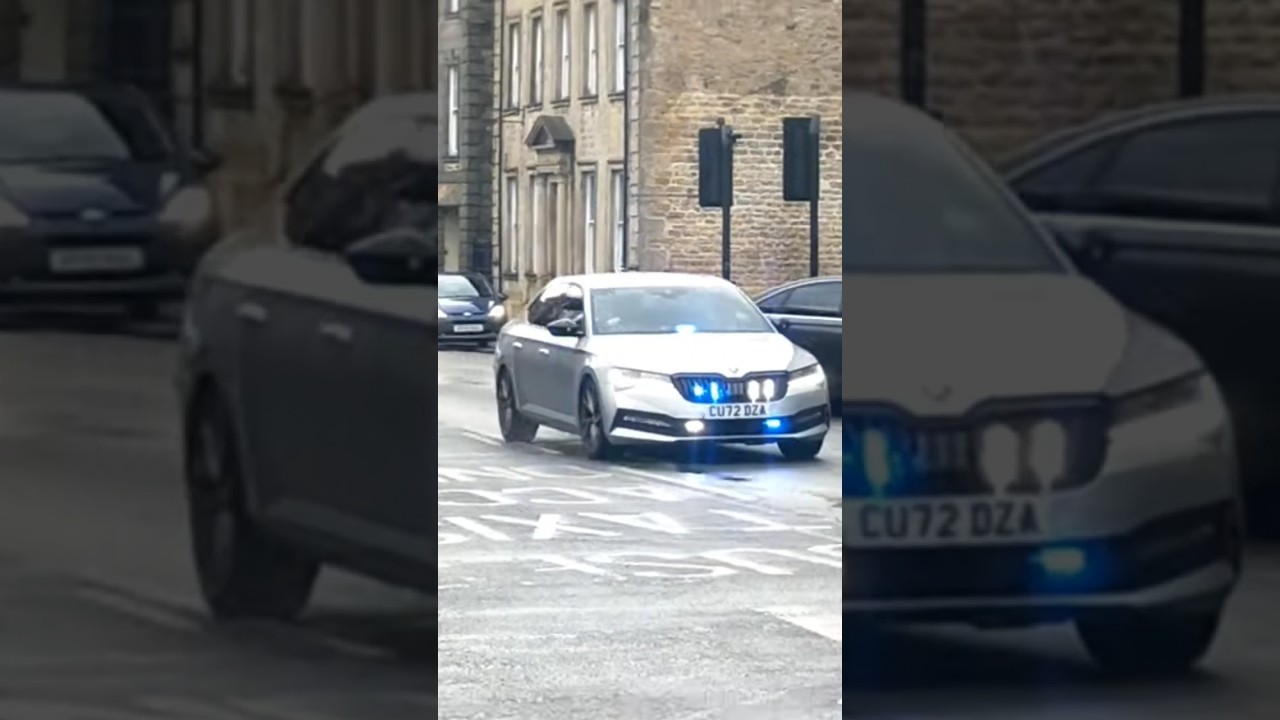 Unmarked Skoda Superb responding in Lancaster- Lancashire Constabulary