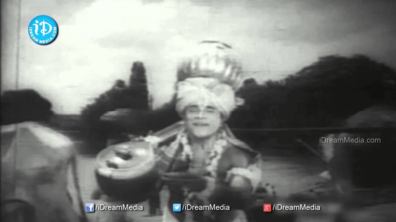 Undamma Bottu Pedata Songs - Ravamma Mahalakshmi Ravamma Song - K V Mahadevan Songs