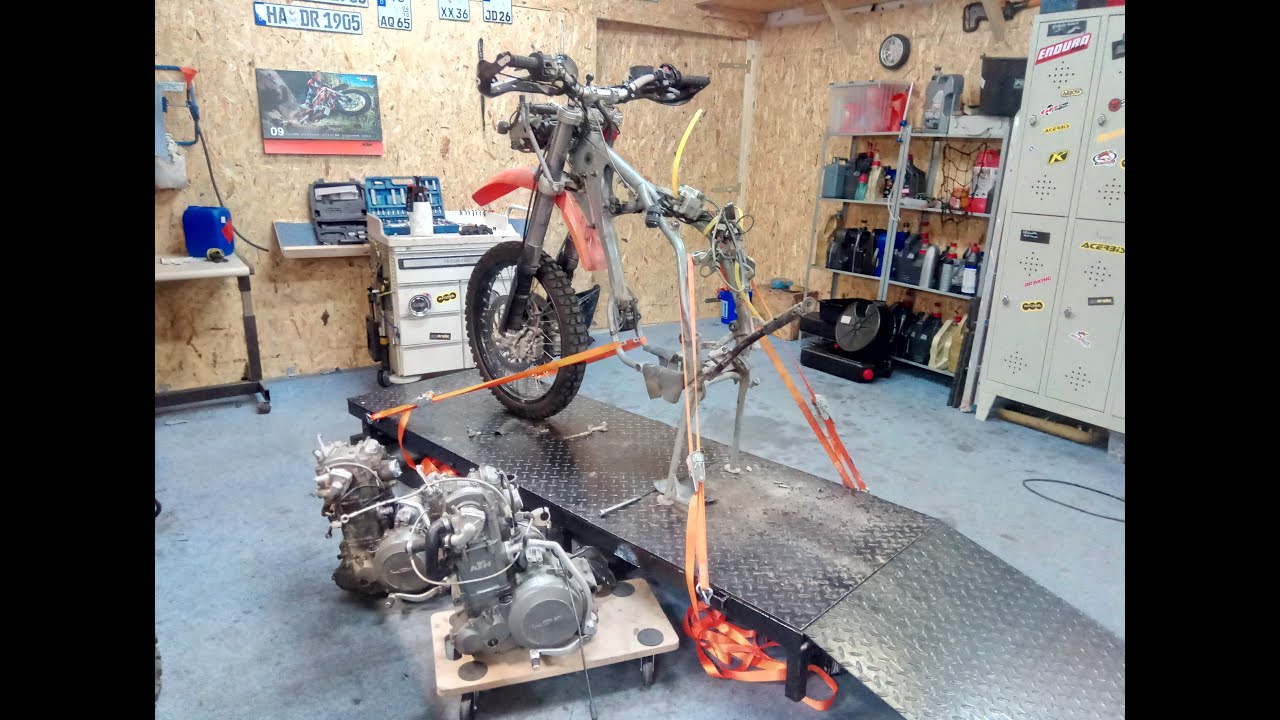 KTM 640 Adventure Engine Swap - Part 1 | Tear down