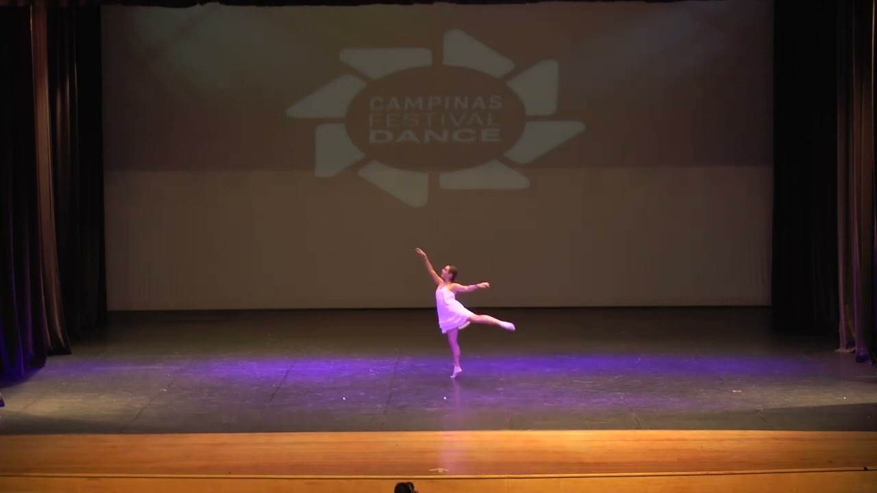 Estilo livre - solo adulto                           Bailarina - Drielli Christensen