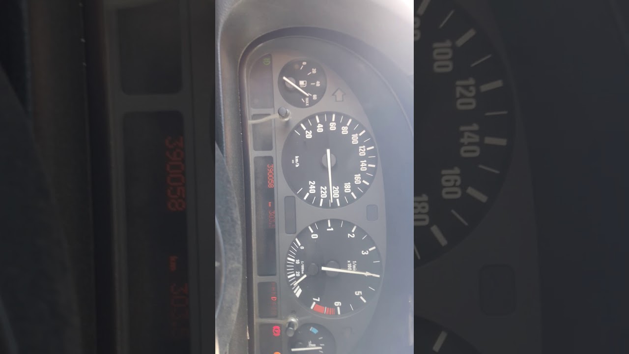 بي ام دبليو يمشي 220 سحل اوباما وجارجر