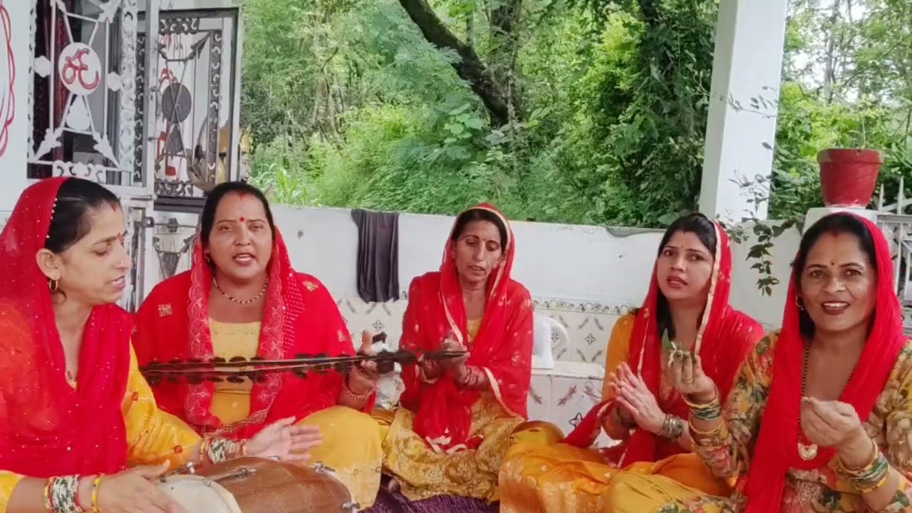 🌺 मैं कर्मा बाली नी सहेलियों ||🦚मेरे घर श्याम जी आए | भाव भरा Himachali Bhajan | Reeta Kumari