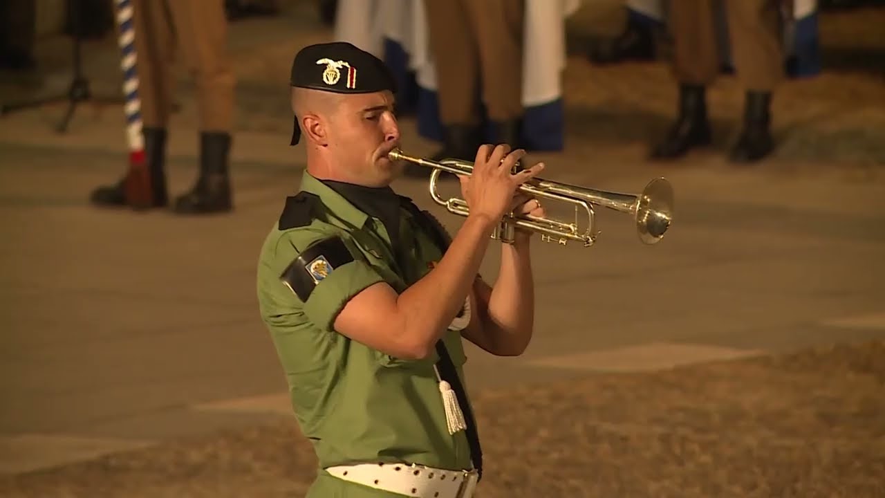 Retreta Militar con motivo del Día de la Fiesta Nacional 2021