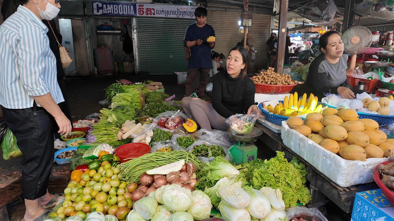 Market Walking Tour 2026! Buying Fresh Fish & Cooking Crispy Cambodian Food