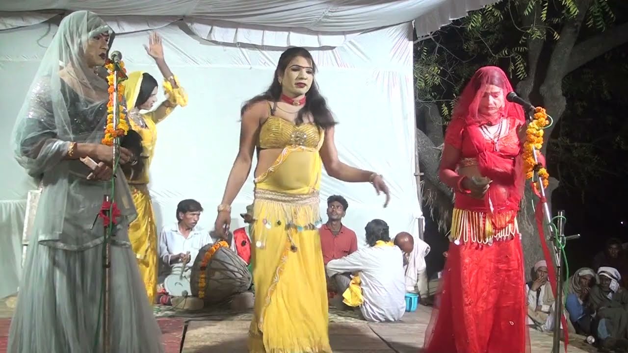ढोला में मरोड़ा लगाया कमलेश बाबू ने बिखेर दिया जलवा ग्राम नावली में संजय एंड कमलेश पार्टी