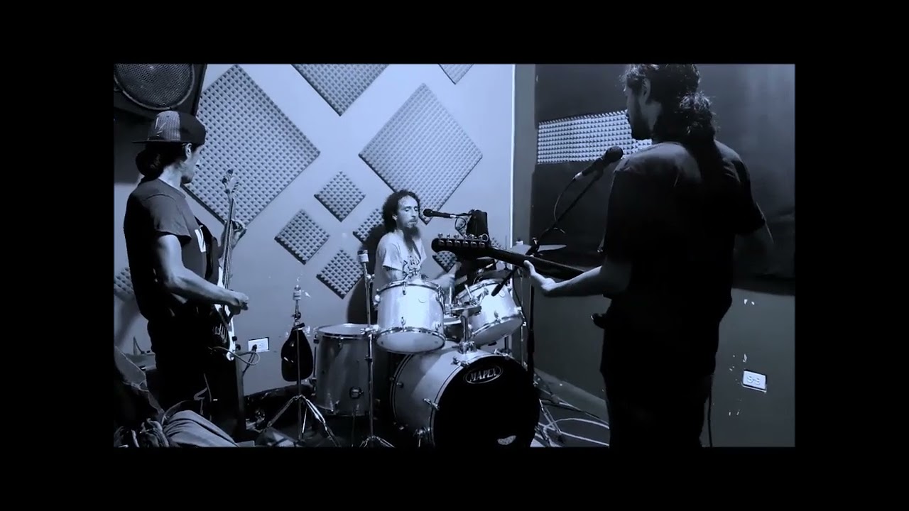 Colchón viejo - No me hables de escena / Jartos de sobrevivir (ensayo 2022)