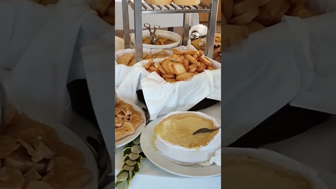 Portugu&ecirc;s Food Buffet.#portugal #portuguesefood #buffet