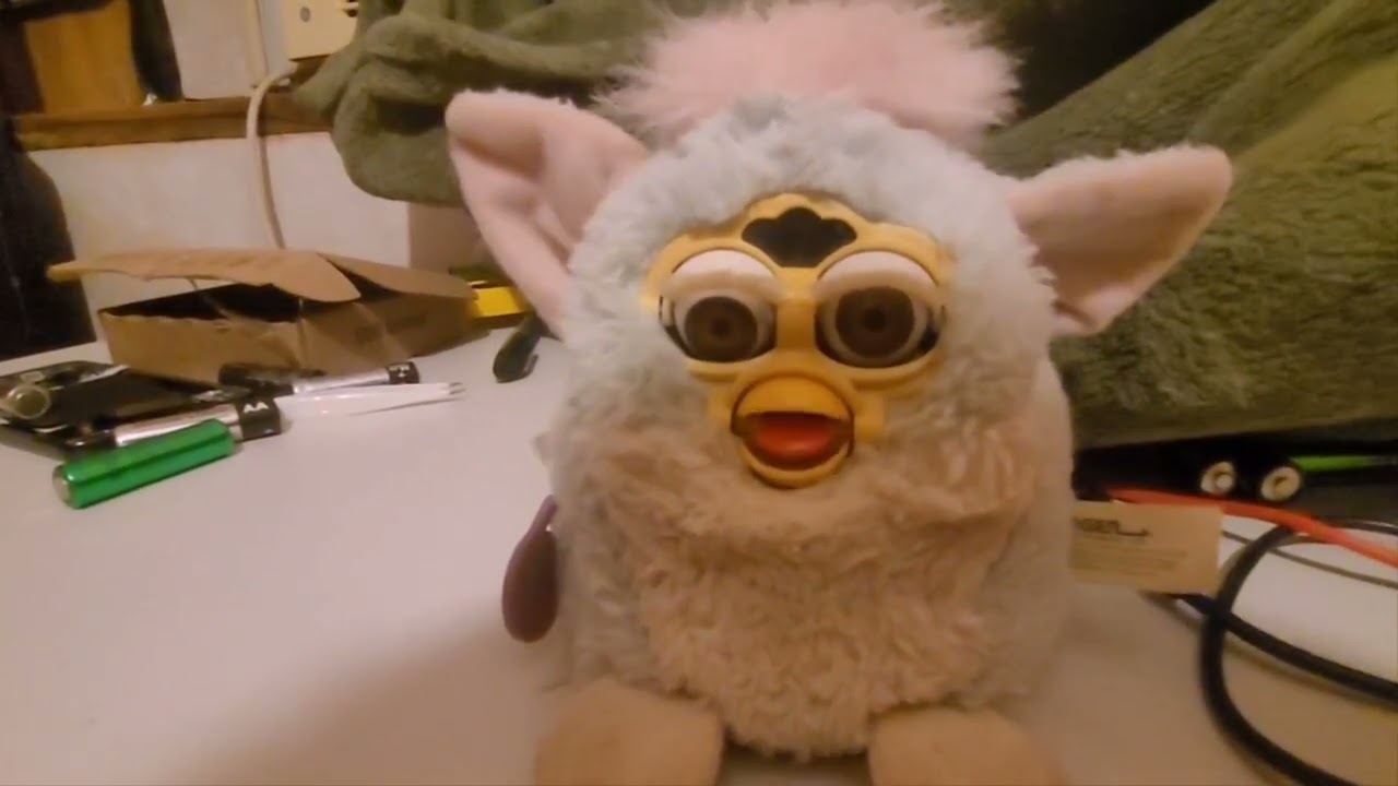 Low battery Furby 1999 - Glitches (PART 2)