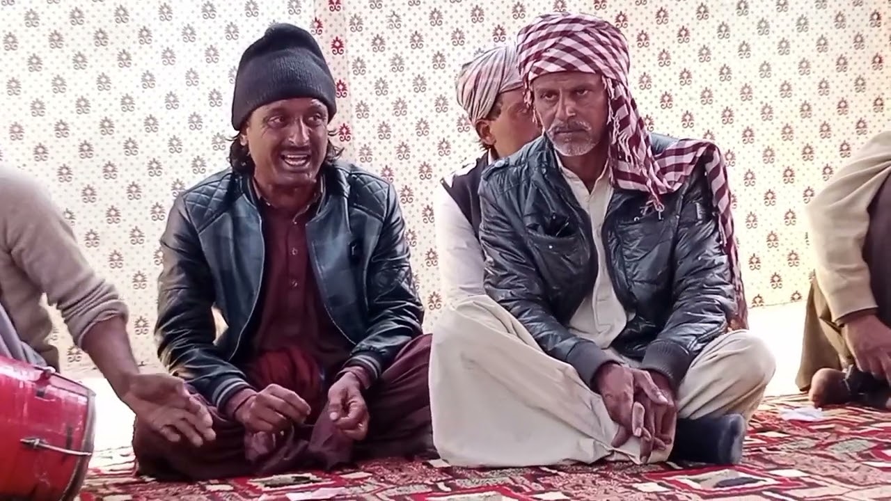چولستان جیپ ریلی میں آئے سرائیکی گلوکار کی سنیے آواز | South Vlogs