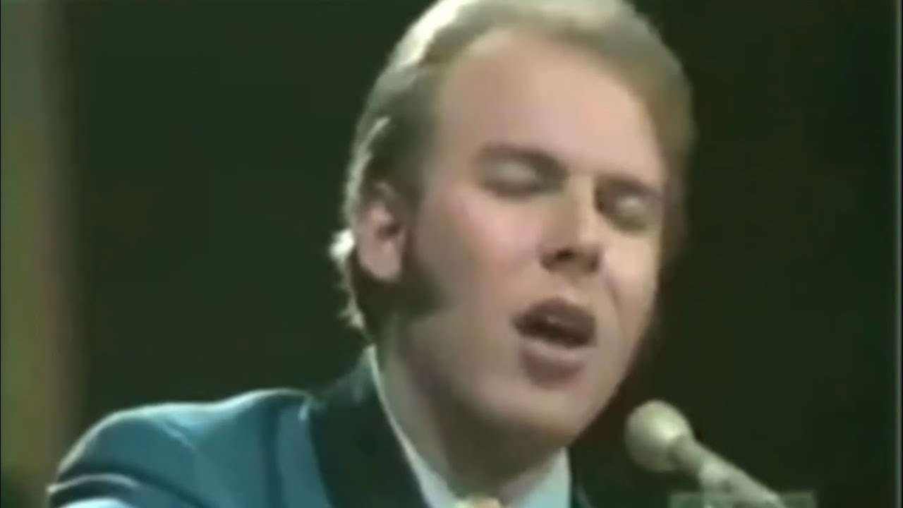Hank Williams, Jr - I Walked Out On Heaven