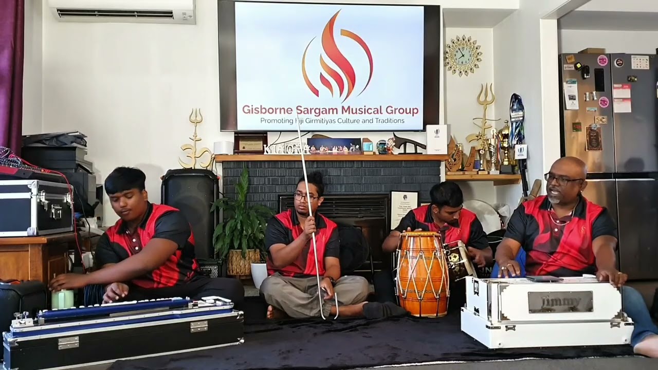 Fiji Style Bhajan by Amal Jimmy Prasad - Sajan Jan Ram Ram Kaho Bhai.