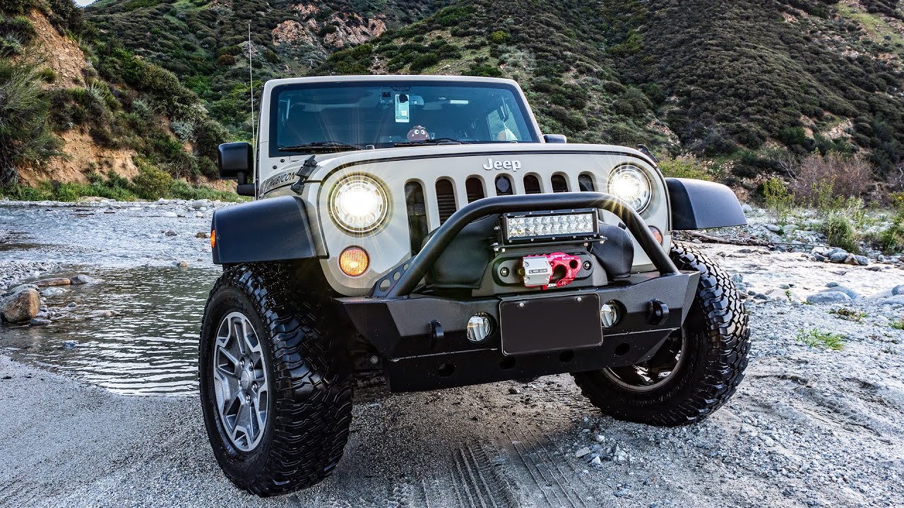 LoD Offroad Destroyer Shorty Front Bumper with Bull Bar Overview