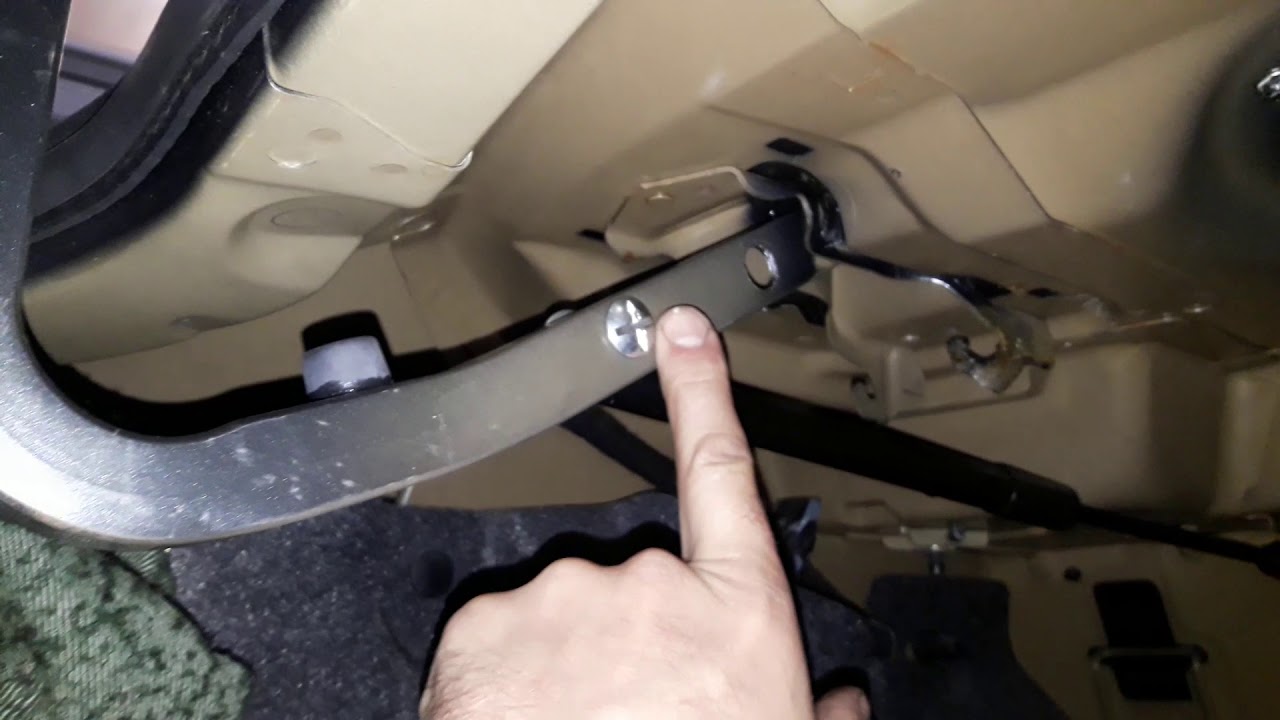 Амортизатор багажника PEUGEOT (ПЕЖО) 301