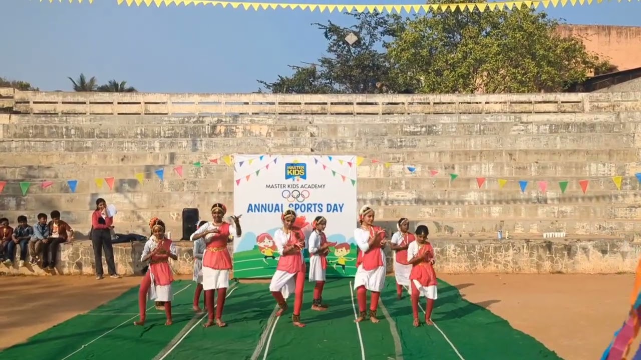 Shape of you - Classical dance on Western beats by Master Kids Academy students. 