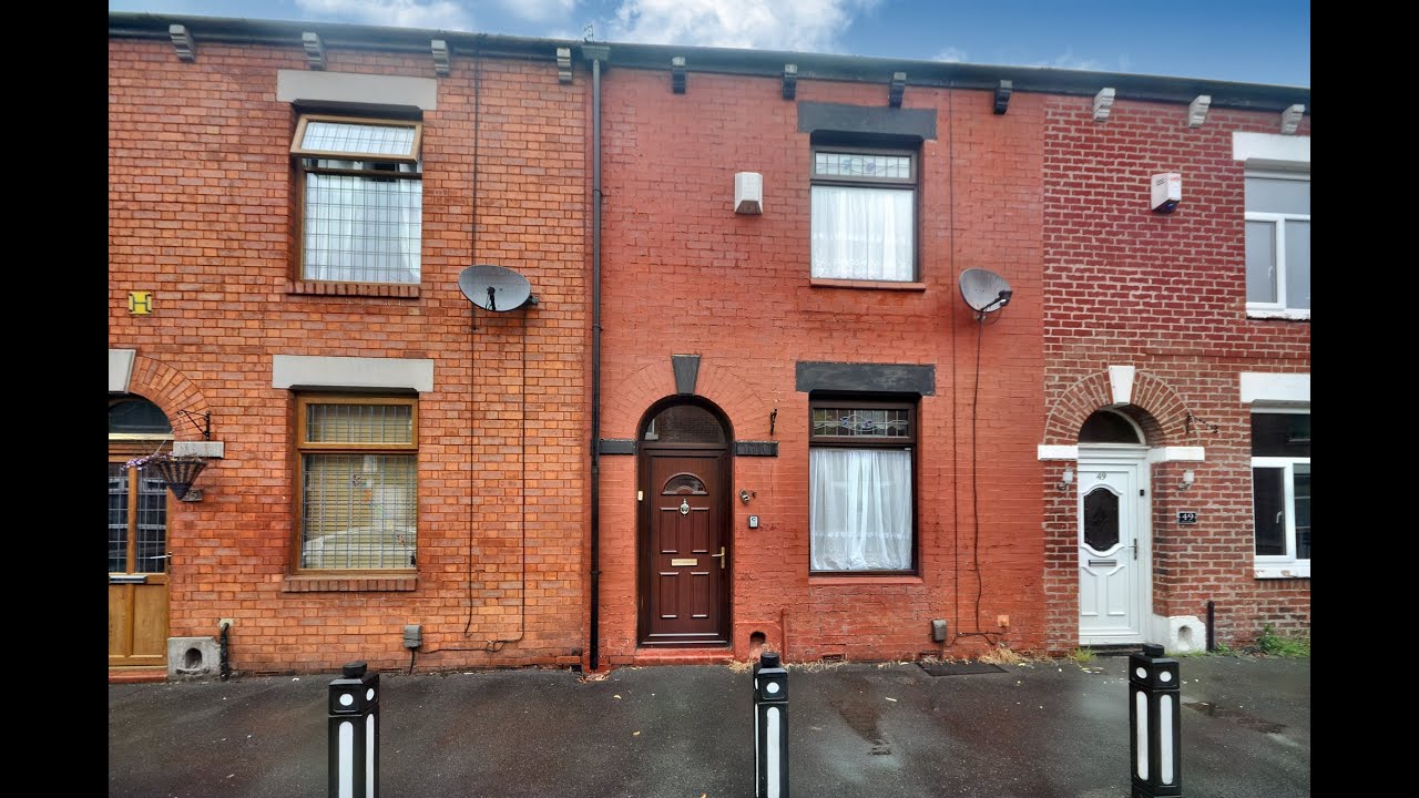Field Street, Droylsden - &pound;148,000
