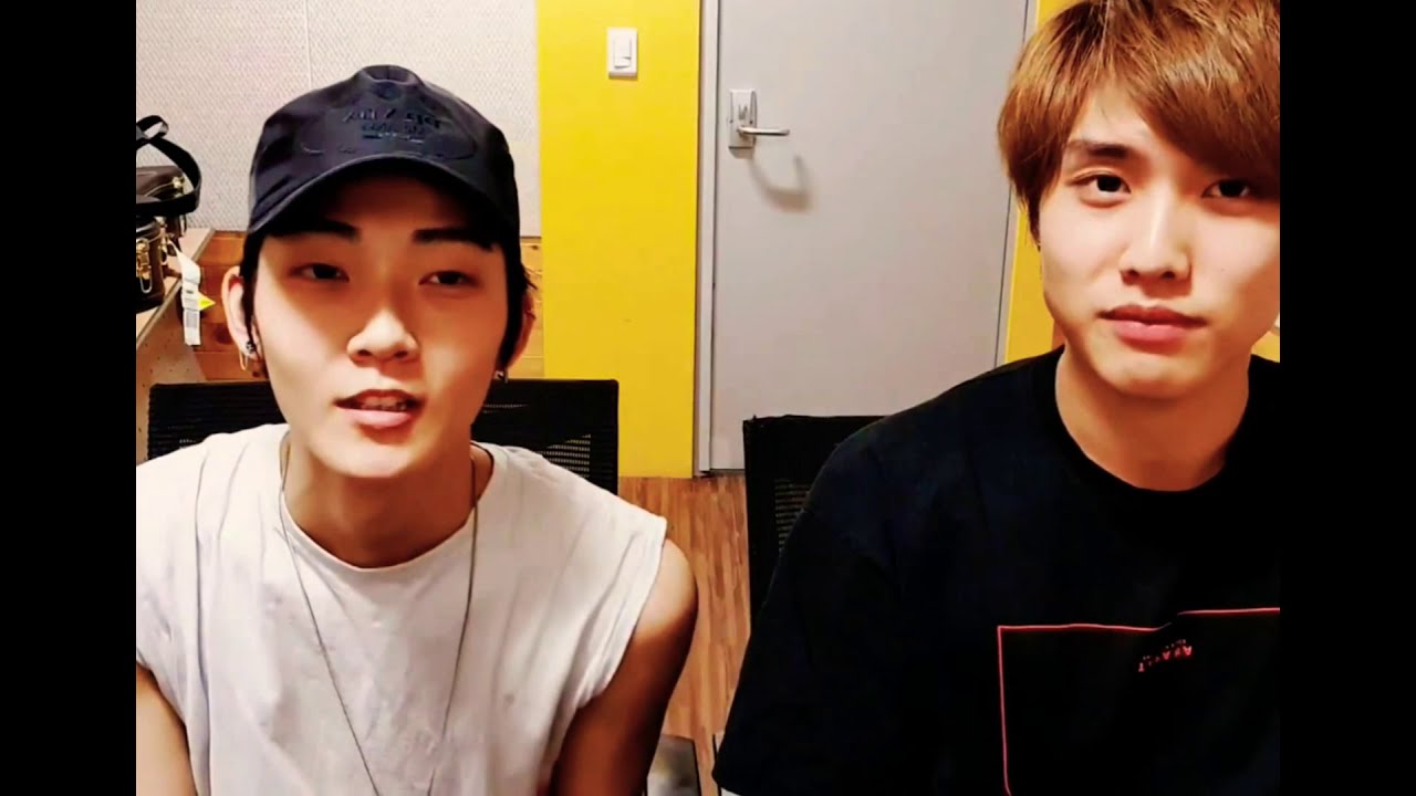THE BOYZ MoonBae Jacob & Kevin Lipsync Battle (Christina Aguilera & Mariah Carey)