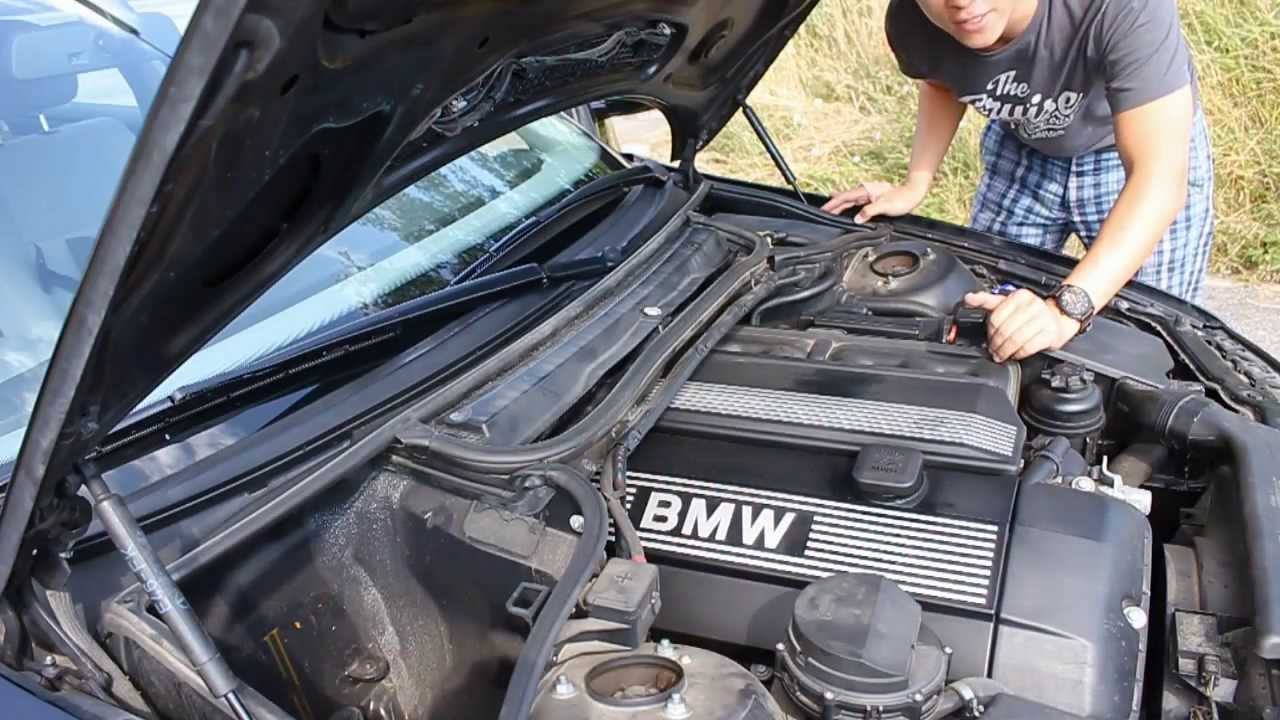Stinkende Klimaanlage desinfizieren und Austauschen der Gebläseendstufe, BMW
