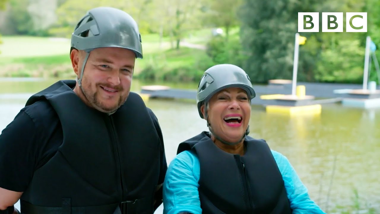 A very wet relationship test | Unbreakable - BBC