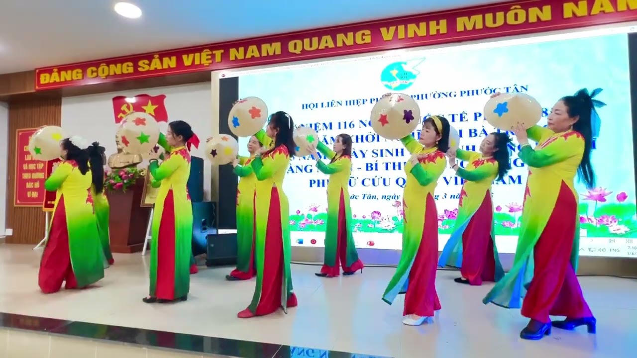 Phụ Nữ 8/3 