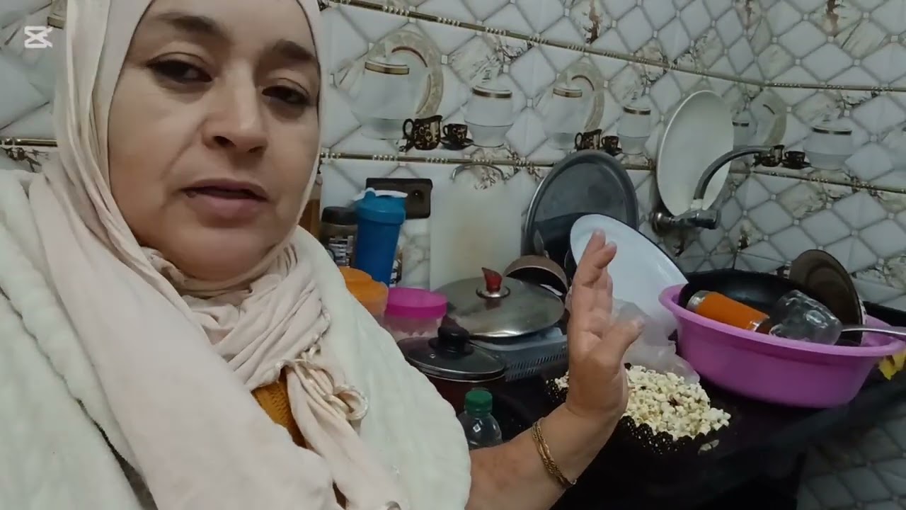 تبرك الله خيرت دمولان. عمري مشوفت  تلاج في طنجة نهاد  قتلي اناحلمت تلاج انا كلعيبة فيه